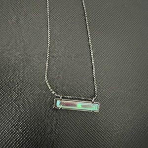 Kendra Scott black/iridescent color bar necklace